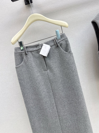 Brun NEW woolen skirt