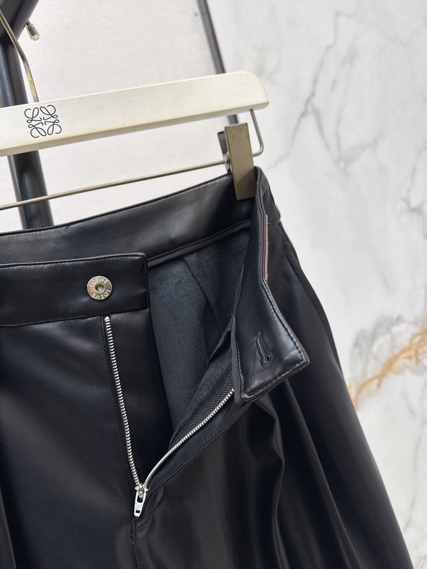 Loe NEW pu leather pants