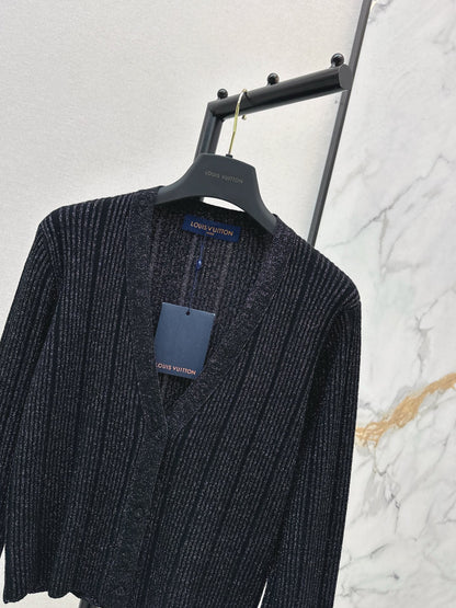 Louis NEW V-neck knit cardigan