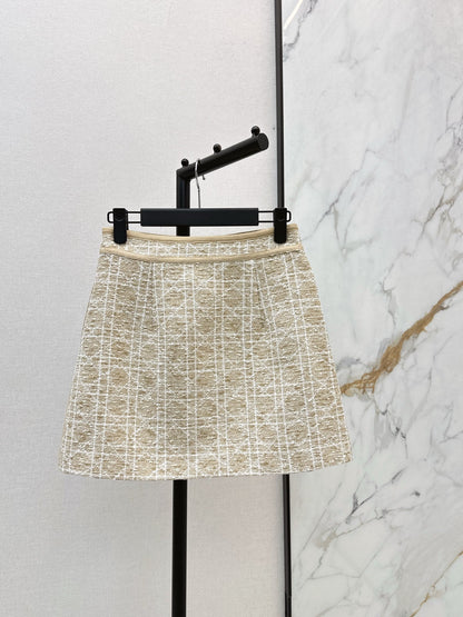 CD NEW woven skirt