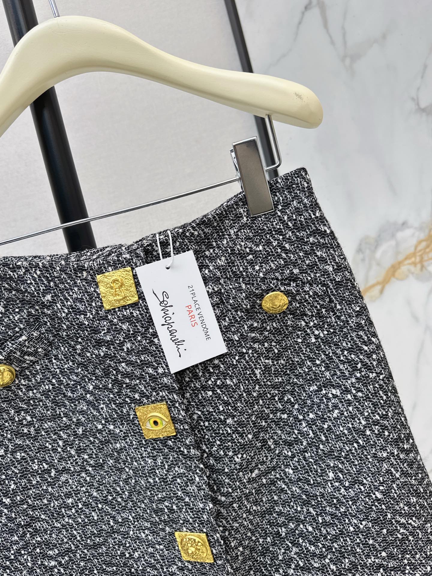 Schla NEW Tweed skirt