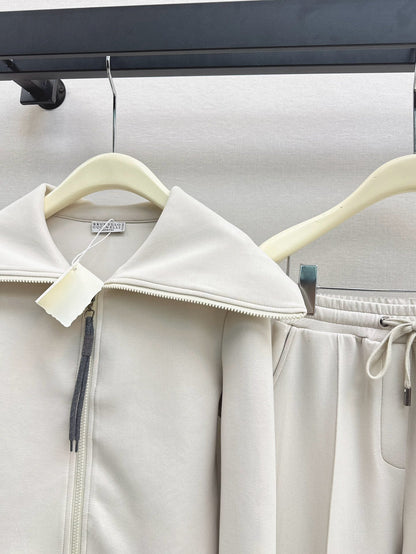 Brun NEW casual suit