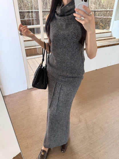 Loro NEW knitted suit