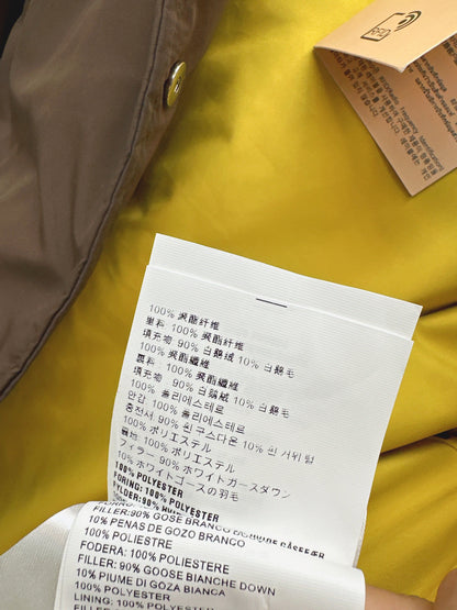 Miu NEW Hooded down jacket