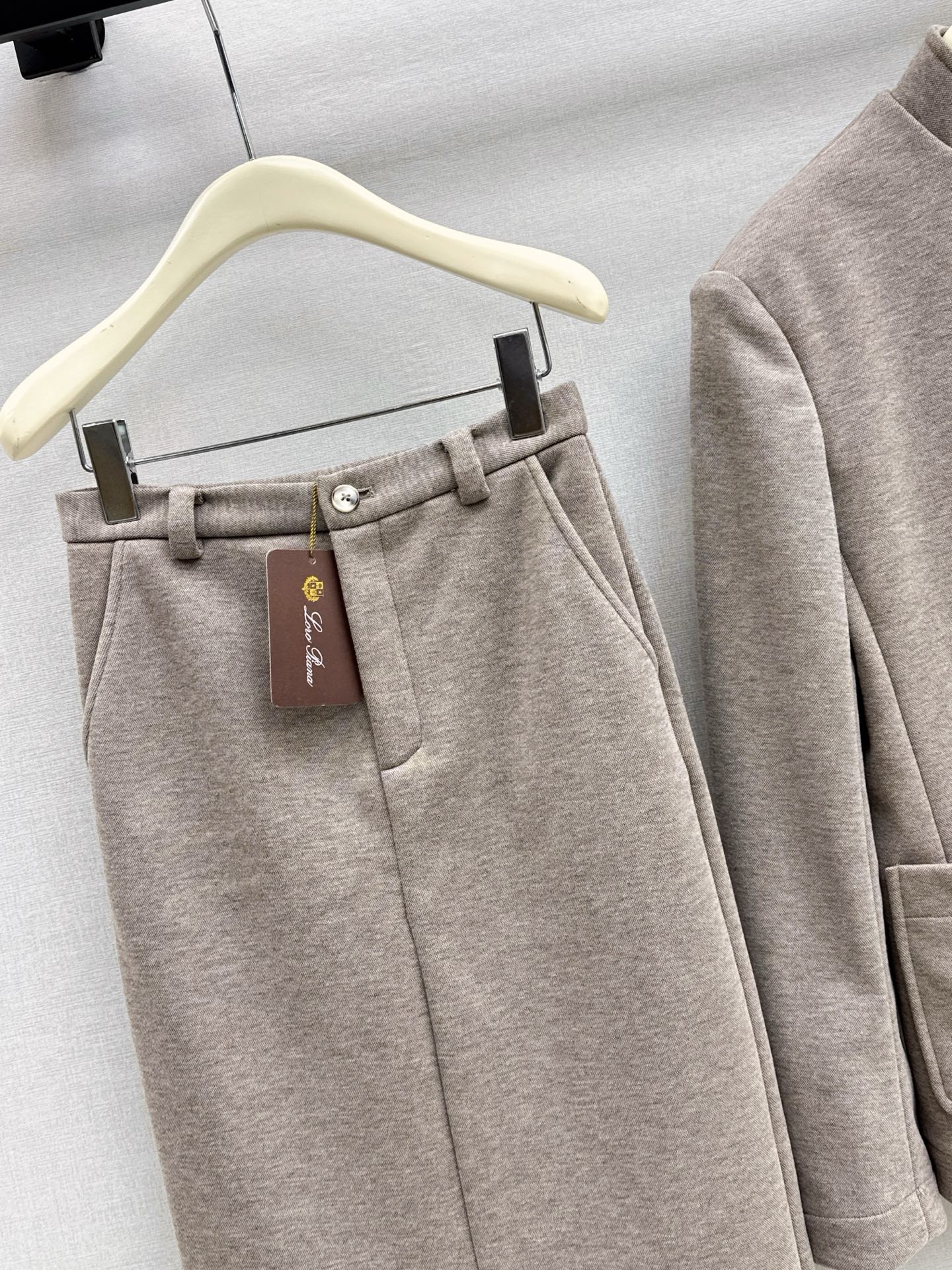 Loro NEW jacket skirt set