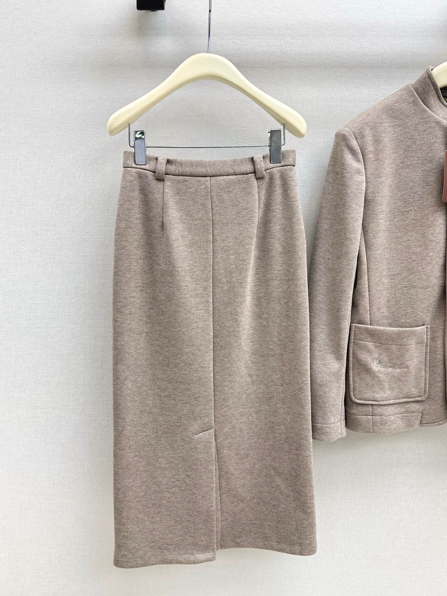 Loro NEW jacket skirt set