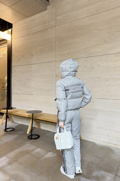 CD NEW Hooded down jacket