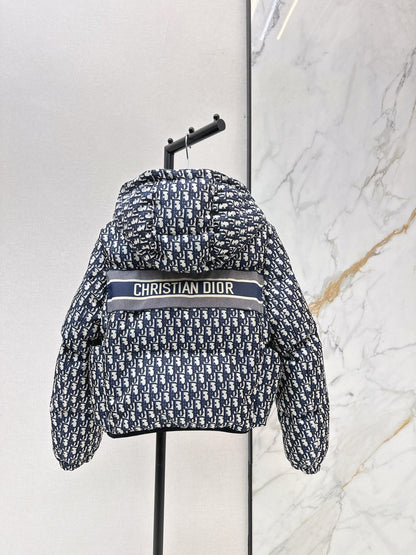 CD NEW Hooded down jacket