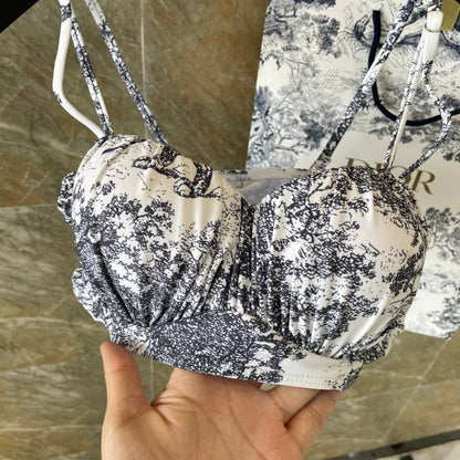 New style L swimsuit