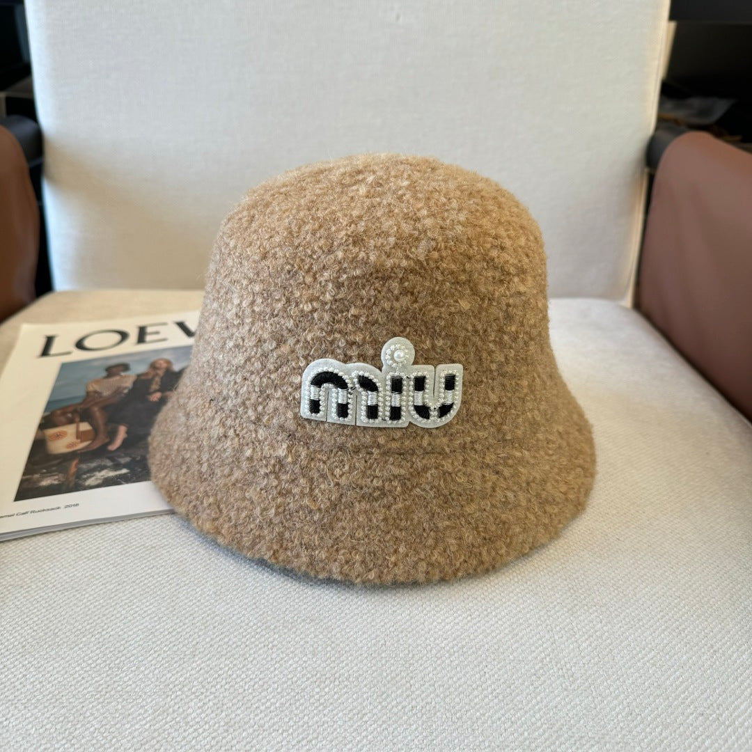 Miu New bucket hat