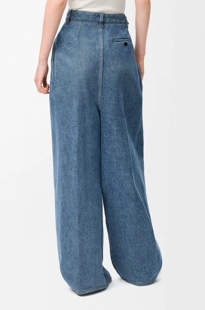 Loe NEW Irregularly pleated jeans