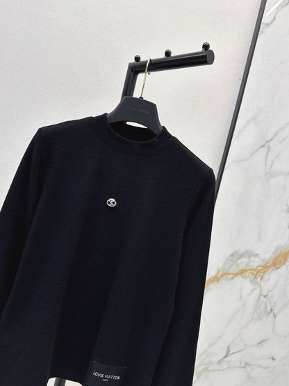 Louis NEW bottoming shirt