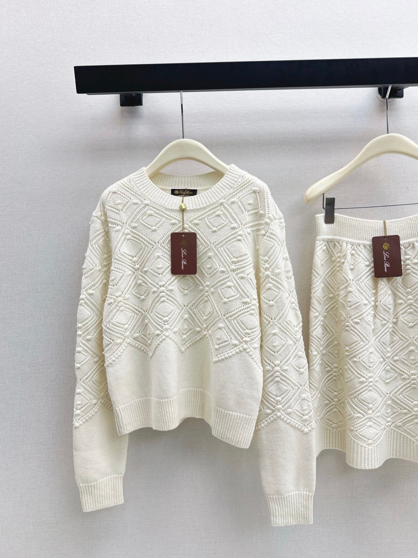 Loro NEW Jacquard sweater  skirt suit