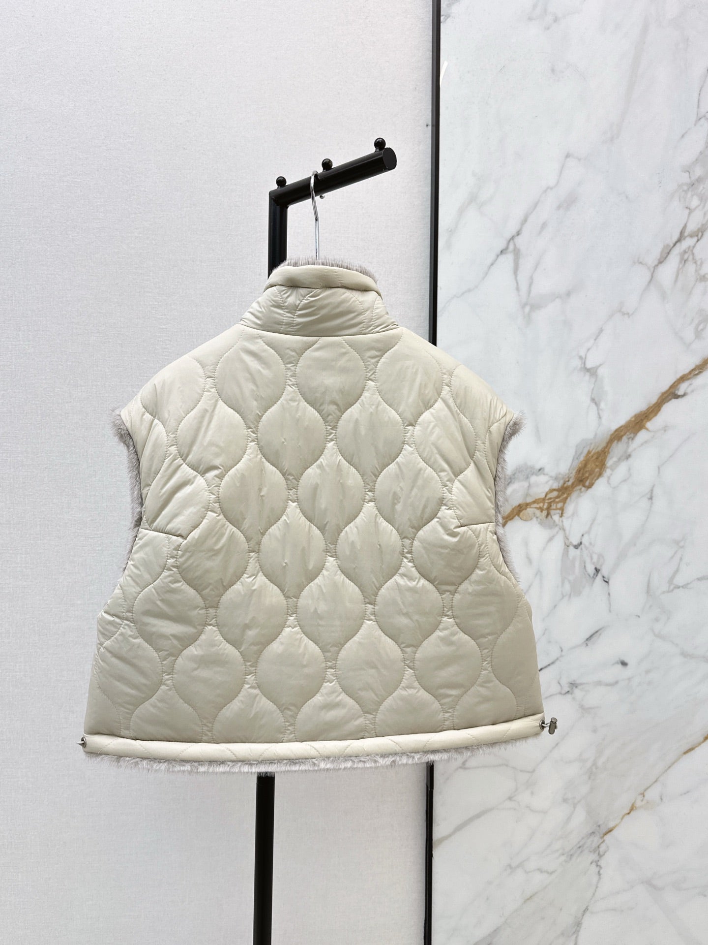 Brun NEW Reversible faux fur vest