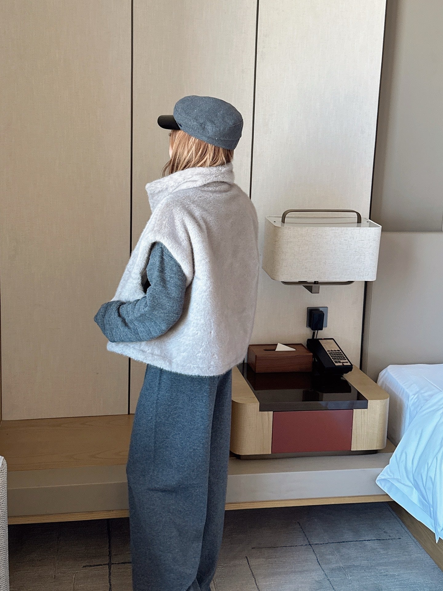 Brun NEW Reversible faux fur vest