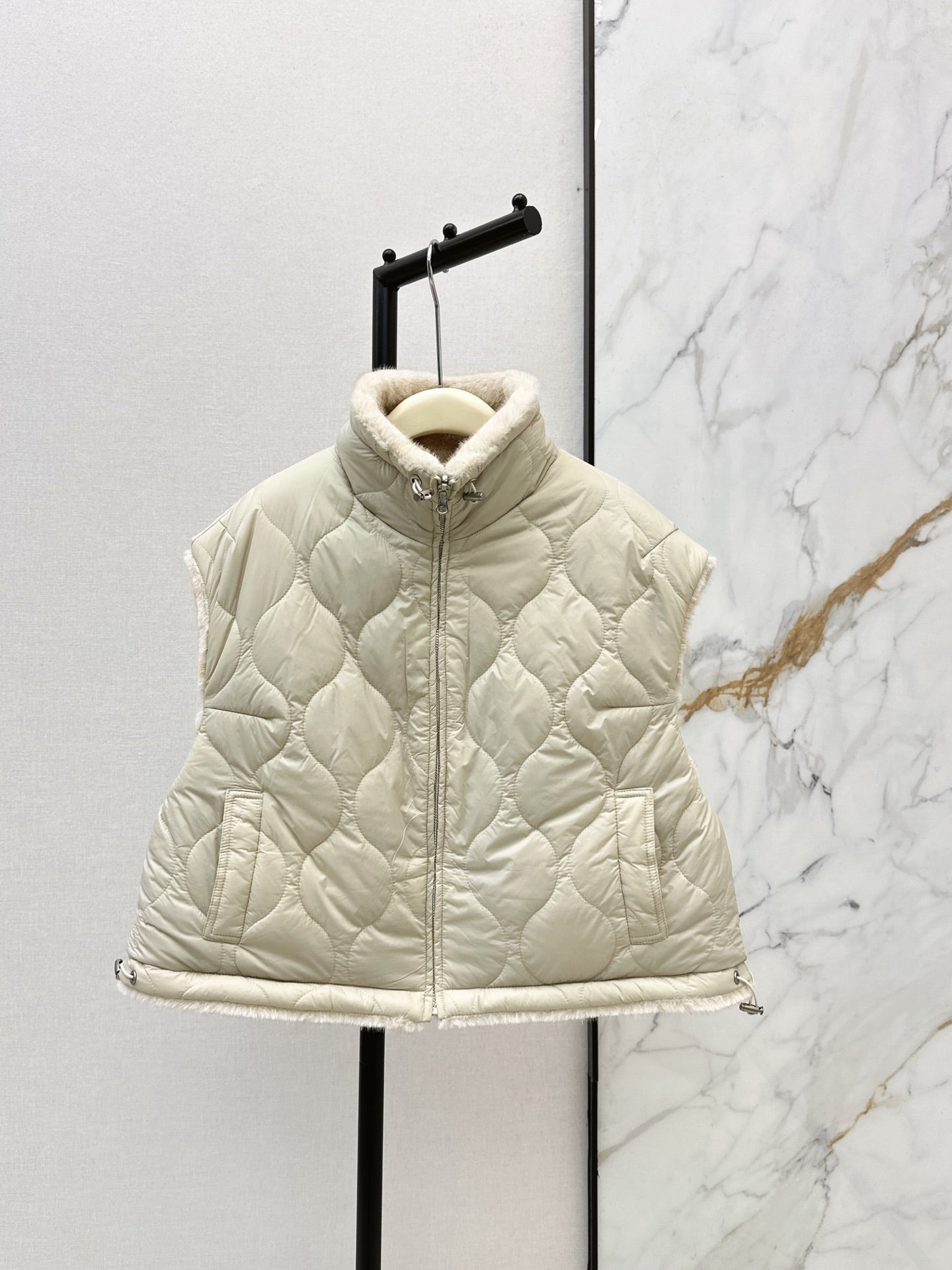 Brun NEW Reversible faux fur vest