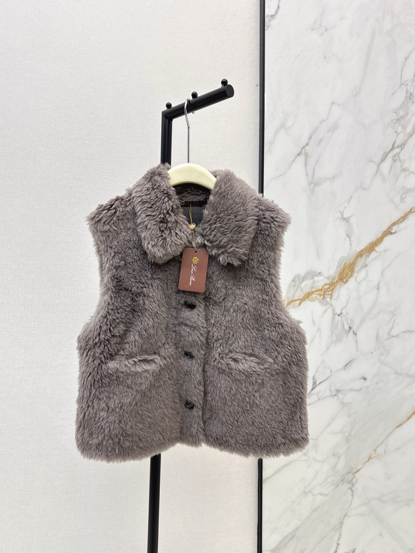 Loro NEW wool vest