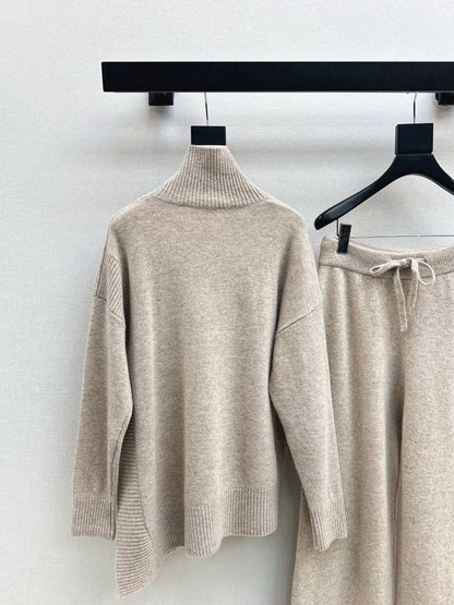 Max NEW knitted suit