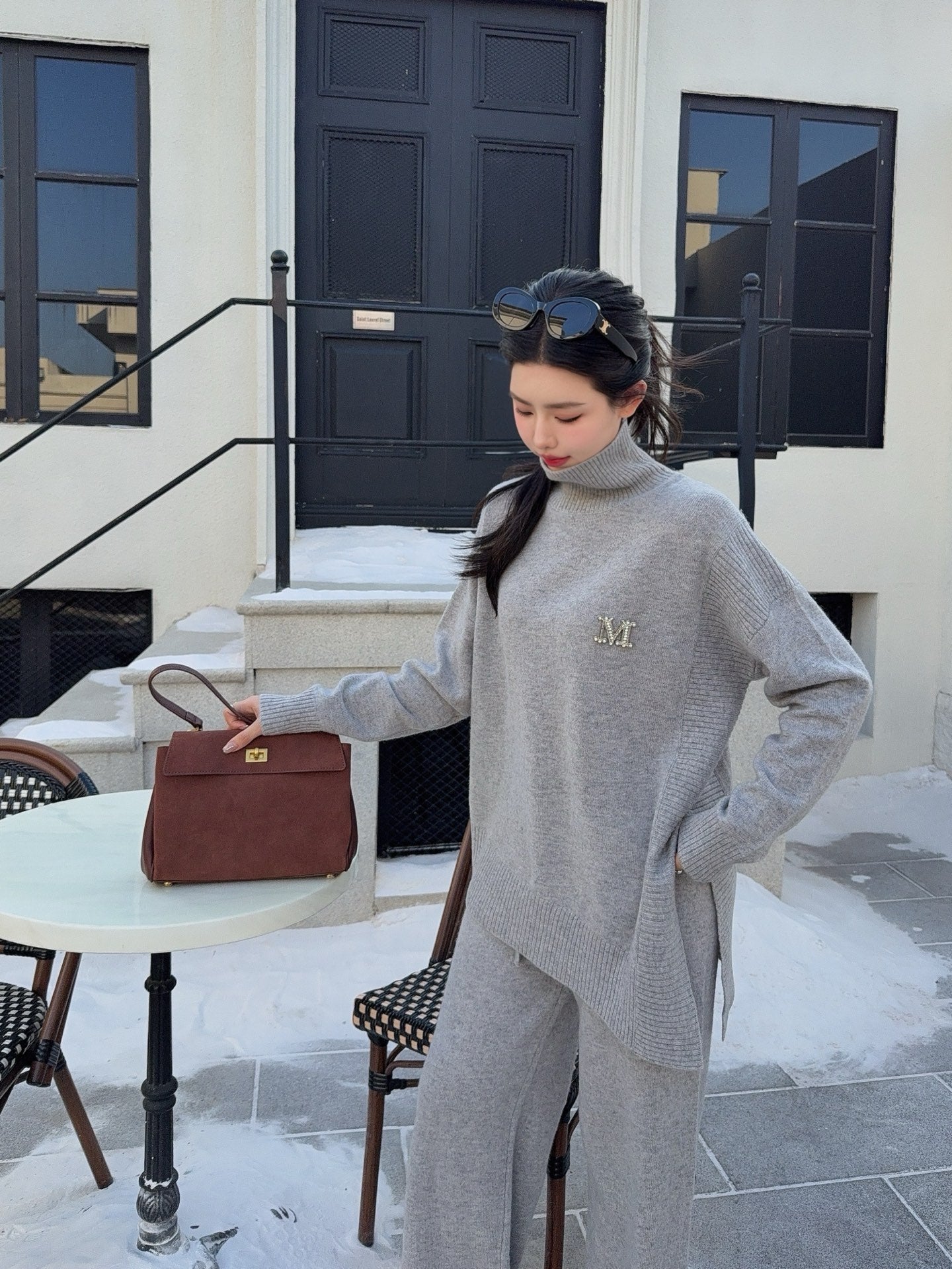 Max NEW knitted suit