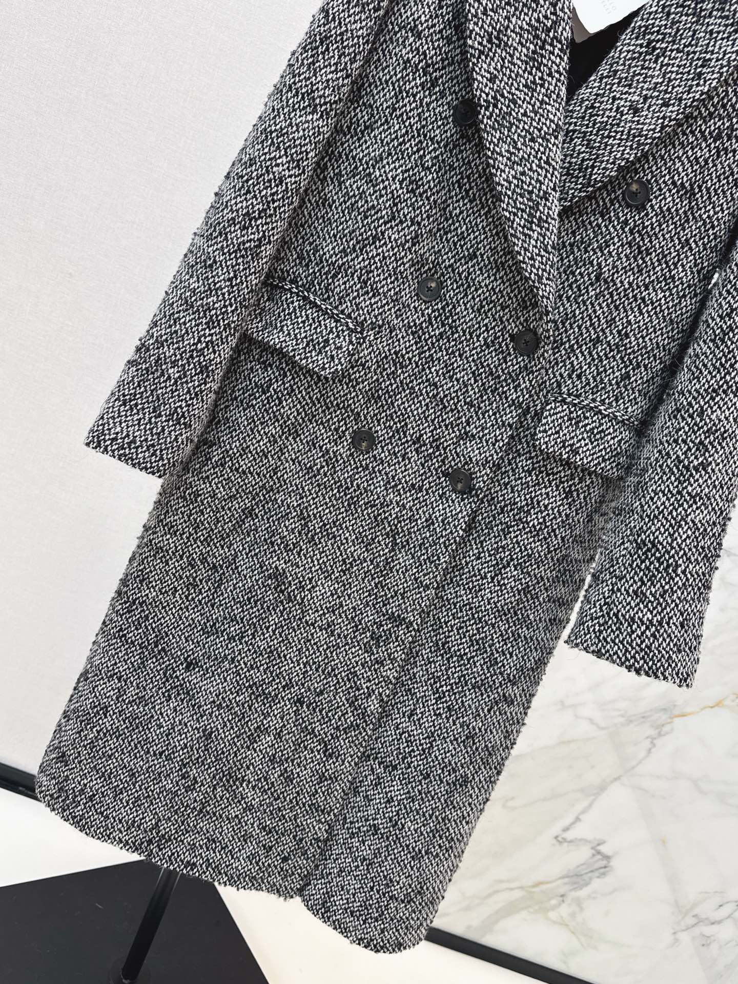 Brun NEW  tweed overcoats