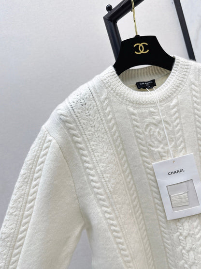 Chan NEW cashmere sweater