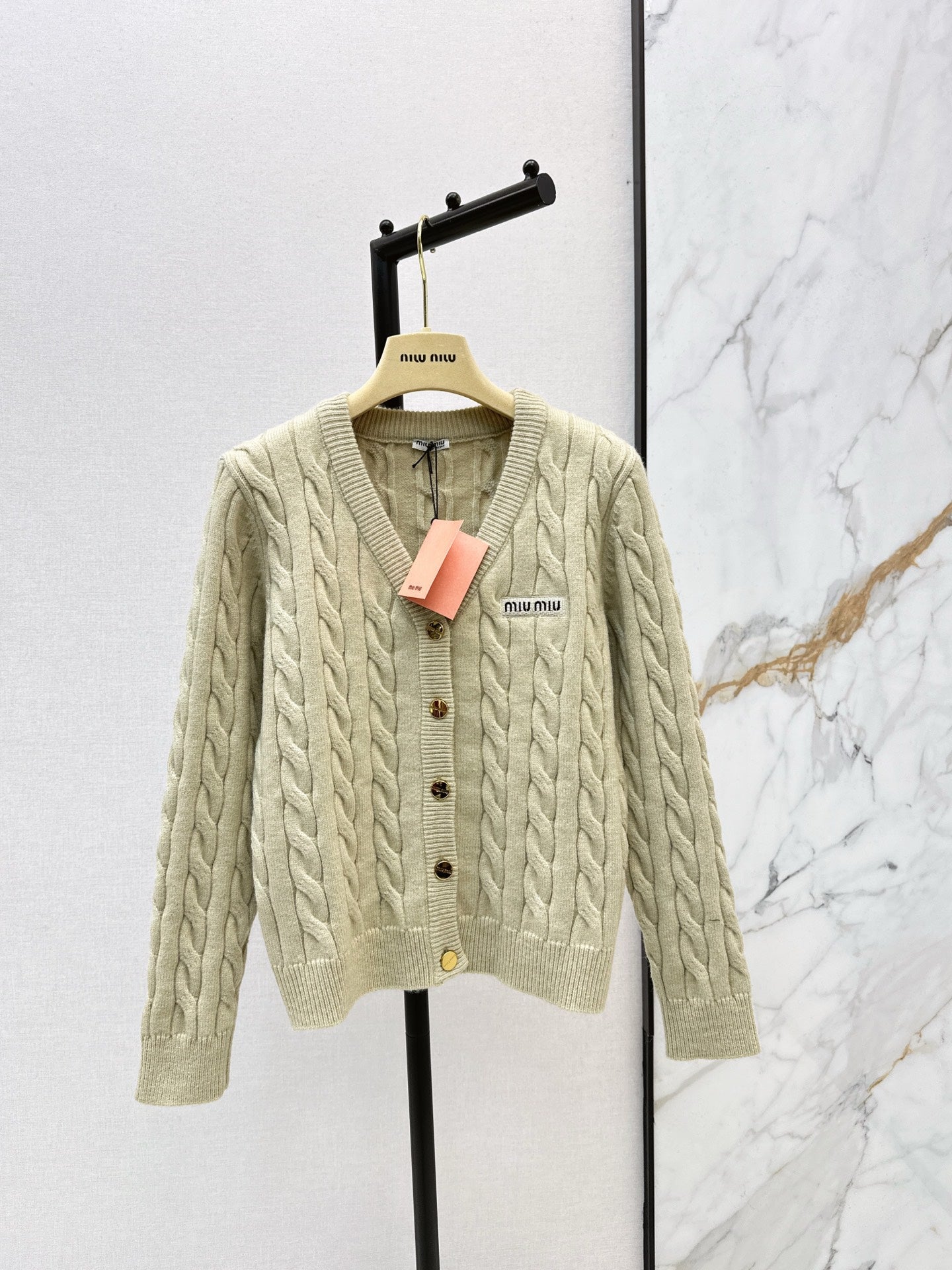Miu NEW Knitted cardigan