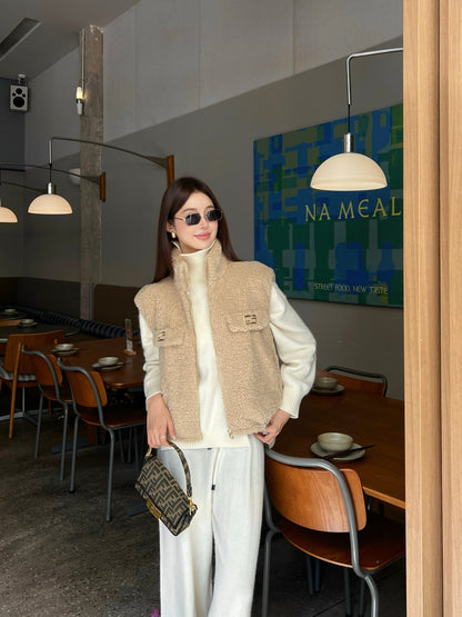 Fend NEW fleece vest