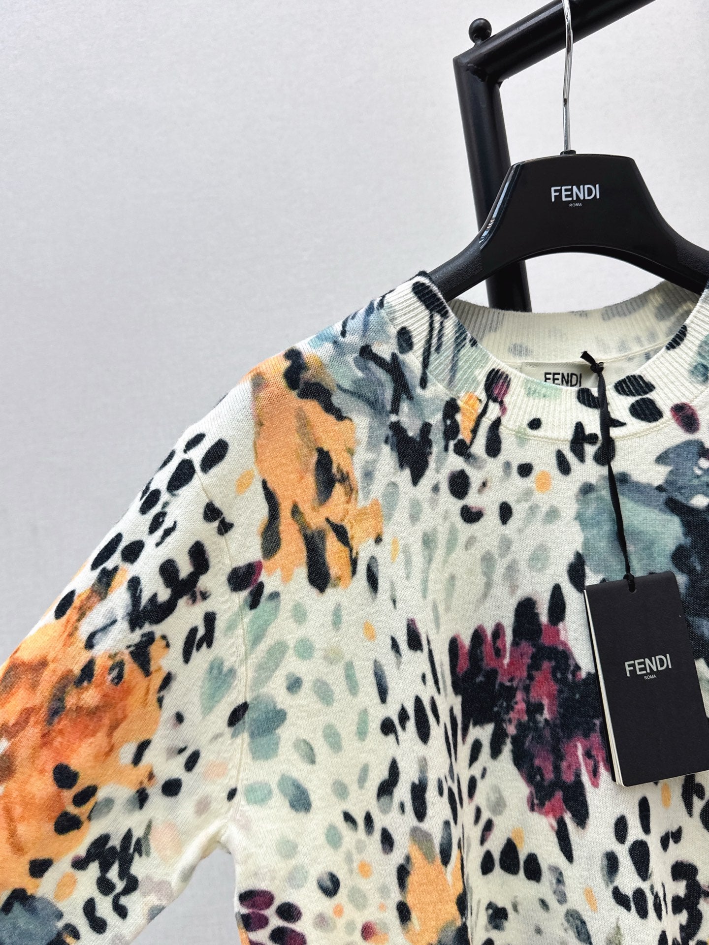 Fend NEW knitted sweater