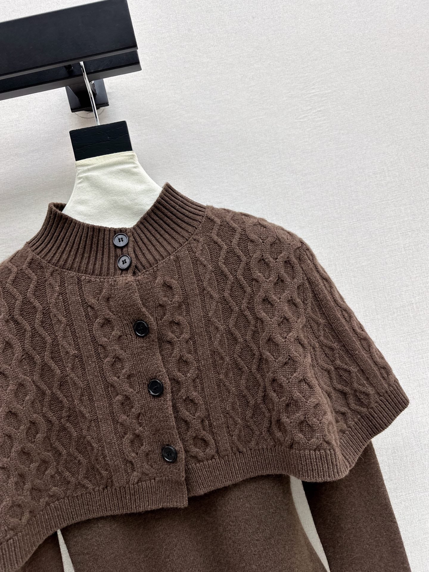 Chan NEW Knitted cape sweater set