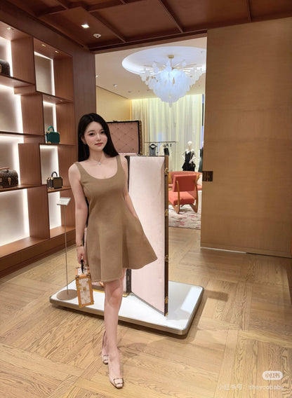 Louis NEW woolen dress