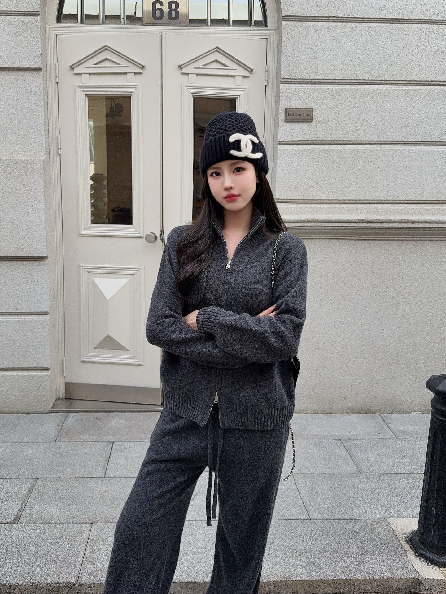 Brun NEW knitted suit