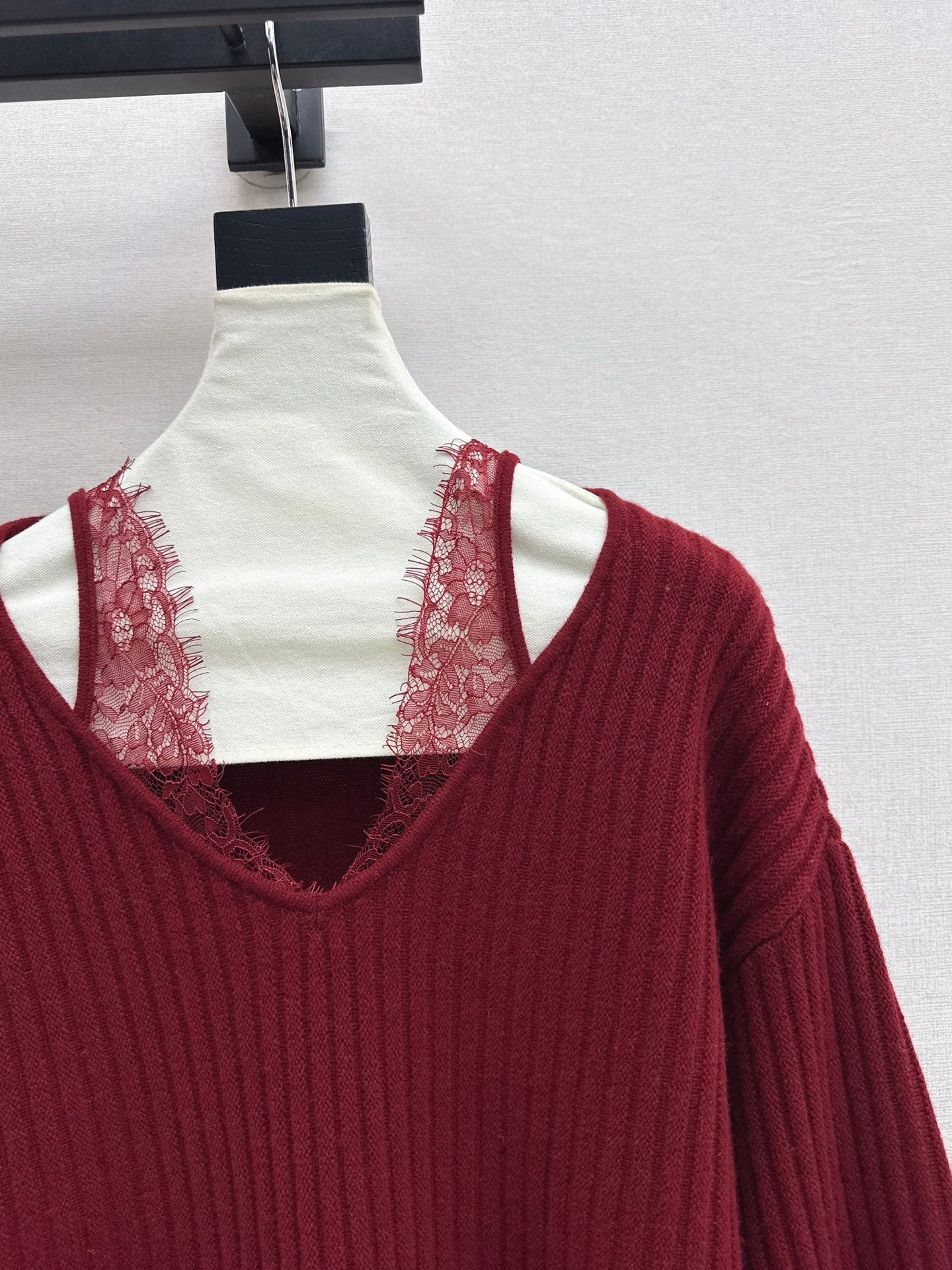 Es NEW lace patchwork sweater