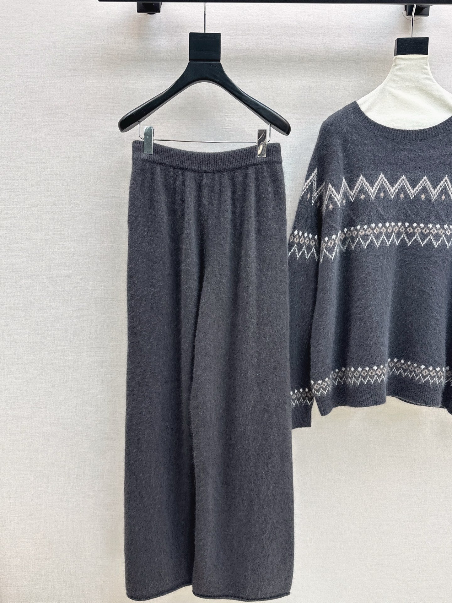 Loro NEW Knitted Fair Isle sweater  straight-leg pants suit
