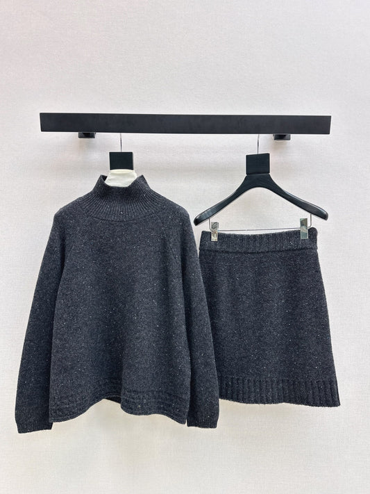 Brun NEW knitted suit