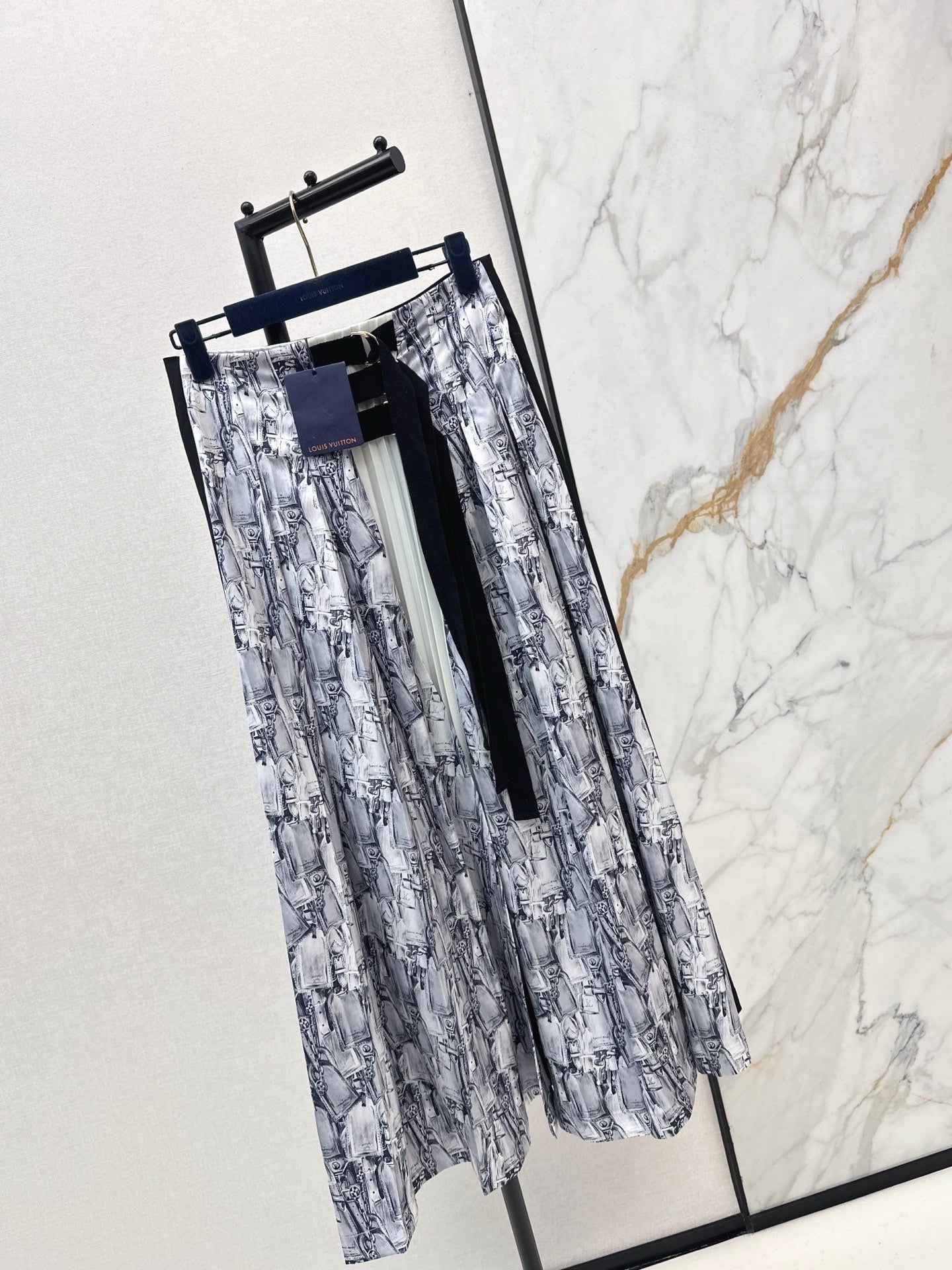 Louis NEW Printed pleated skirt