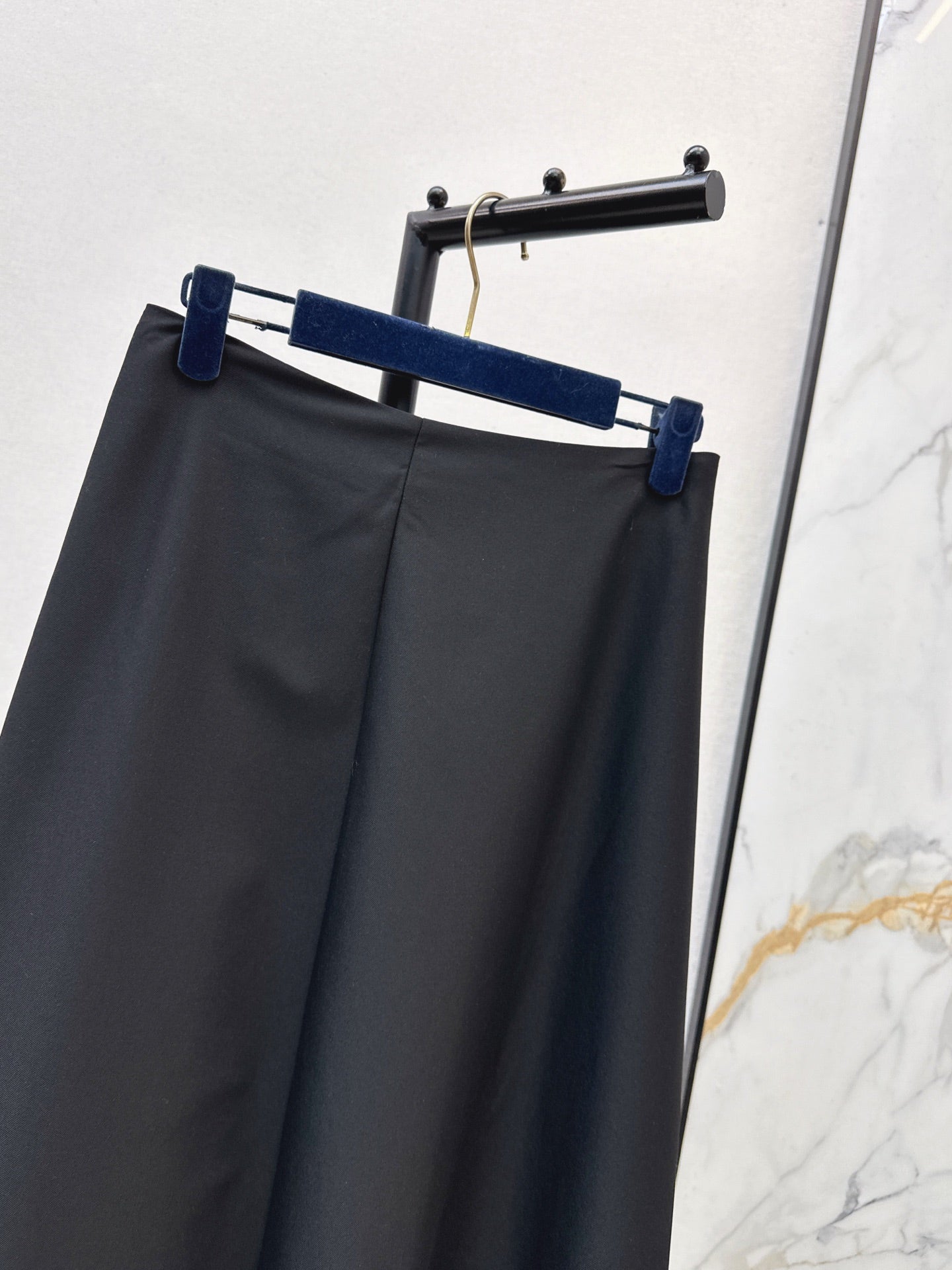 Louis NEW Printed pleated skirt