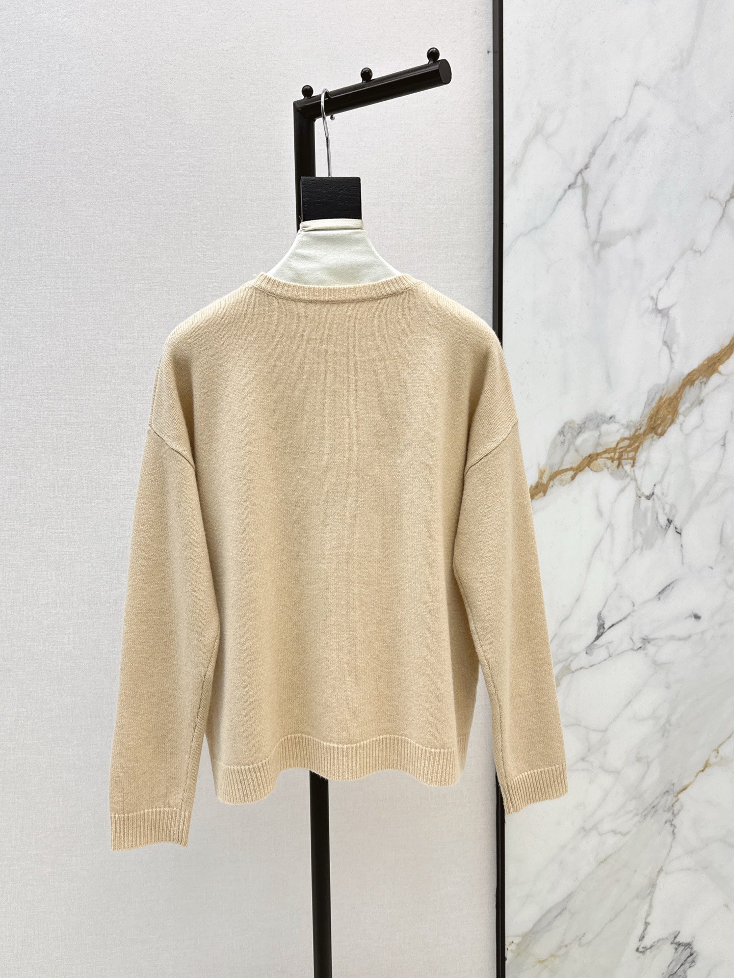 Max NEW cashmere sweater