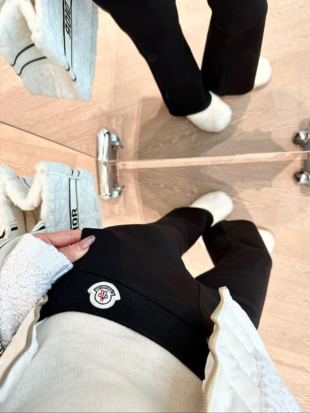 Monc NEW flared pants