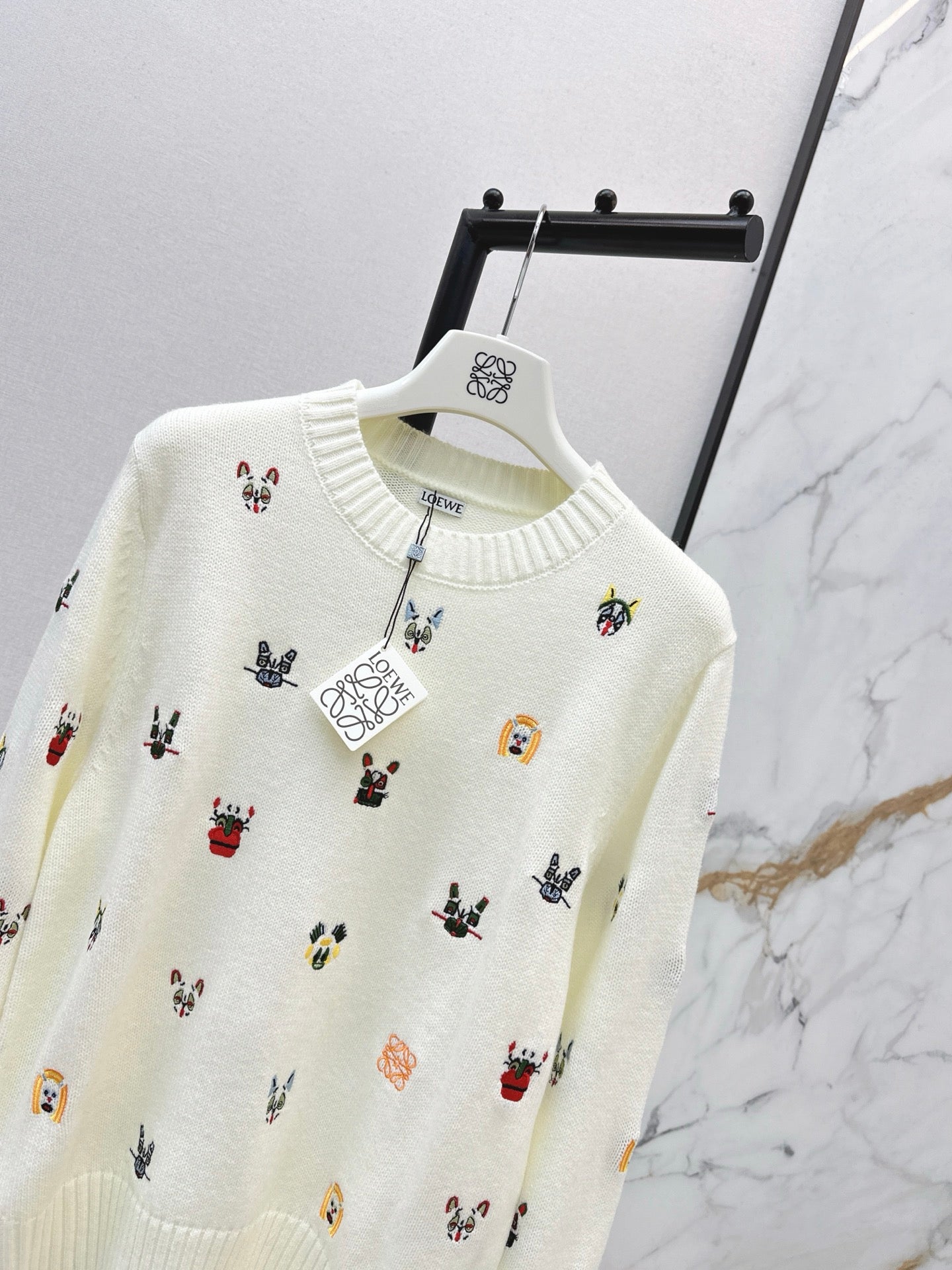 Loe NEW embroidered sweater