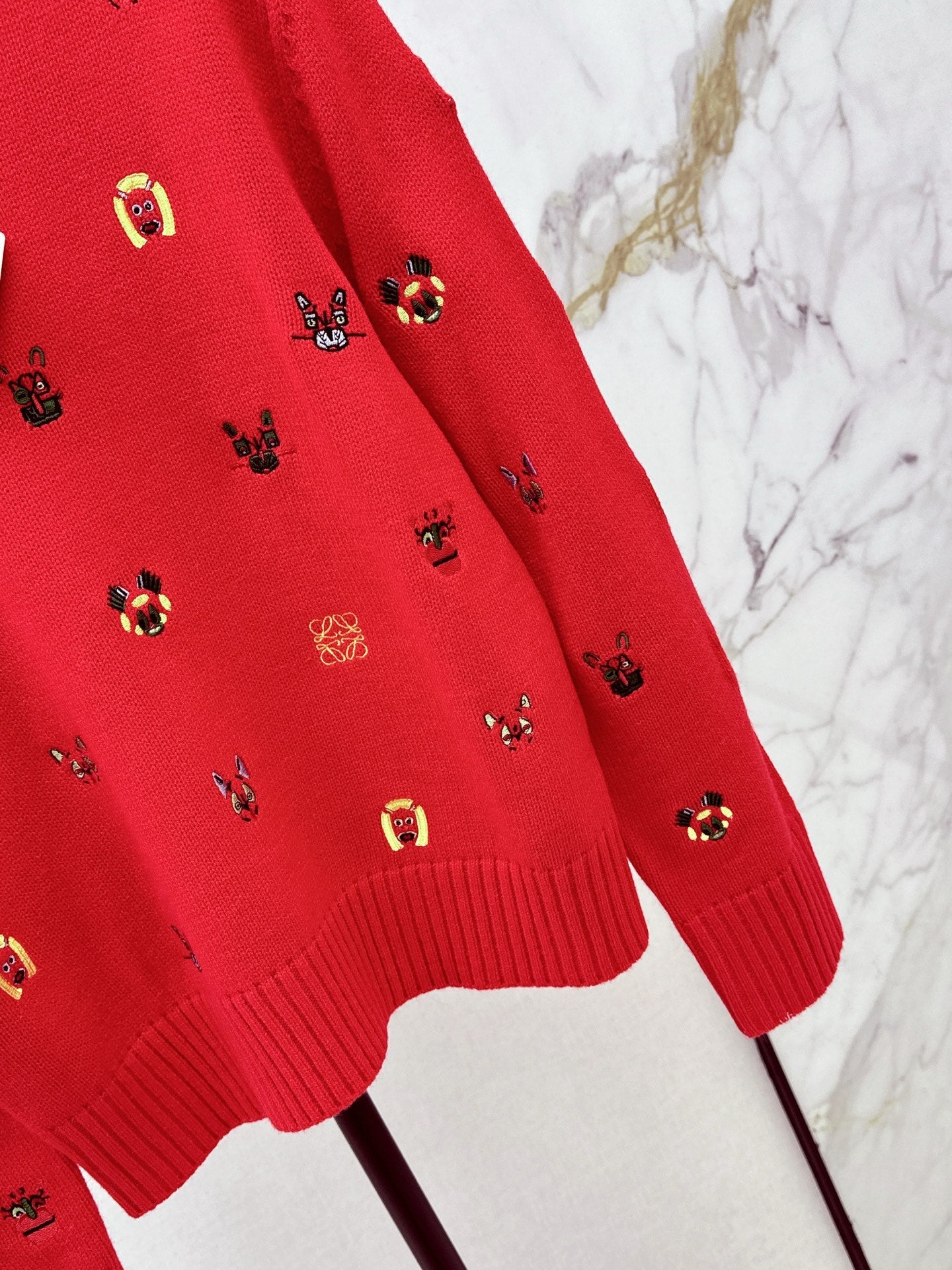 Loe NEW embroidered sweater