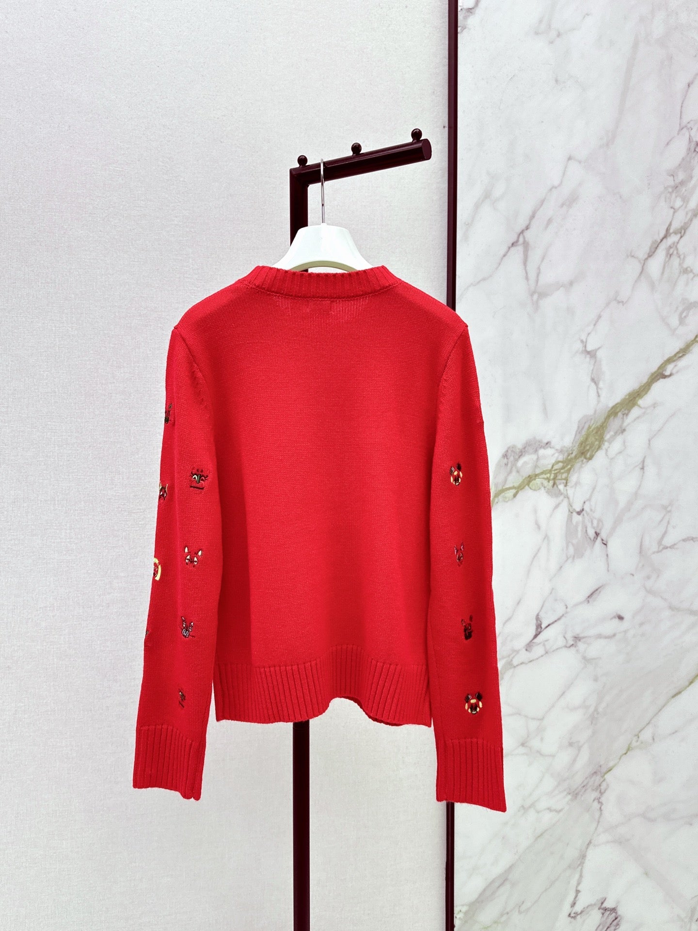 Loe NEW embroidered sweater