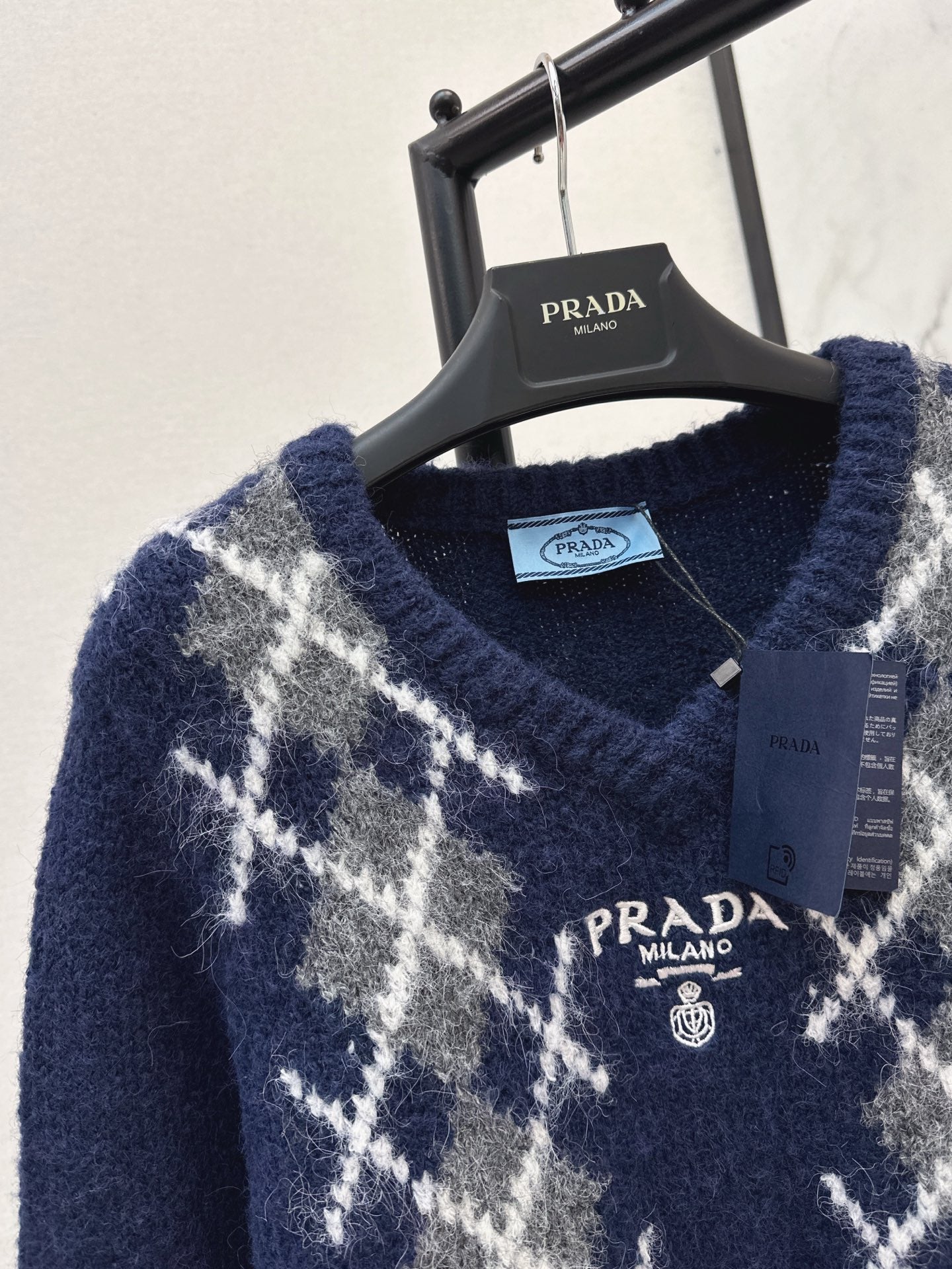 Pra NEW knitted sweater