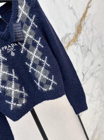 Pra NEW knitted sweater