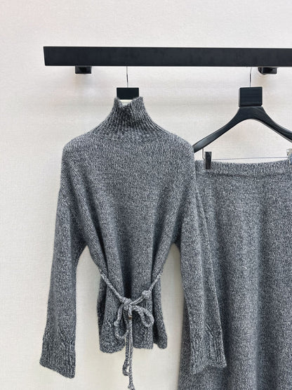 Brun NEW knitted suit