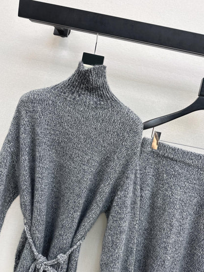 Brun NEW knitted suit