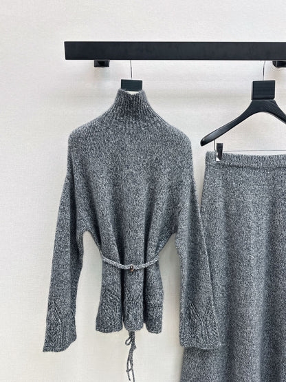 Brun NEW knitted suit