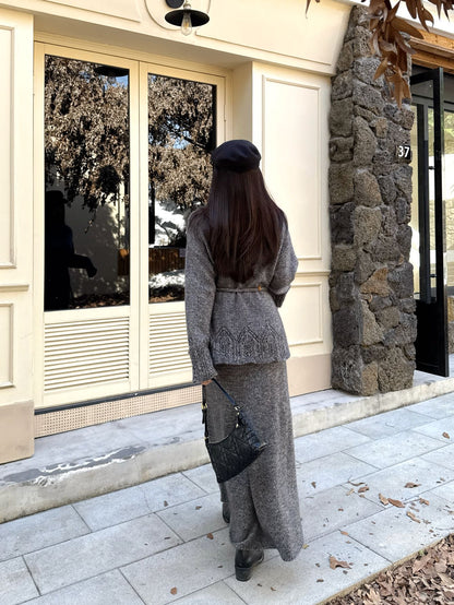 Brun NEW knitted suit