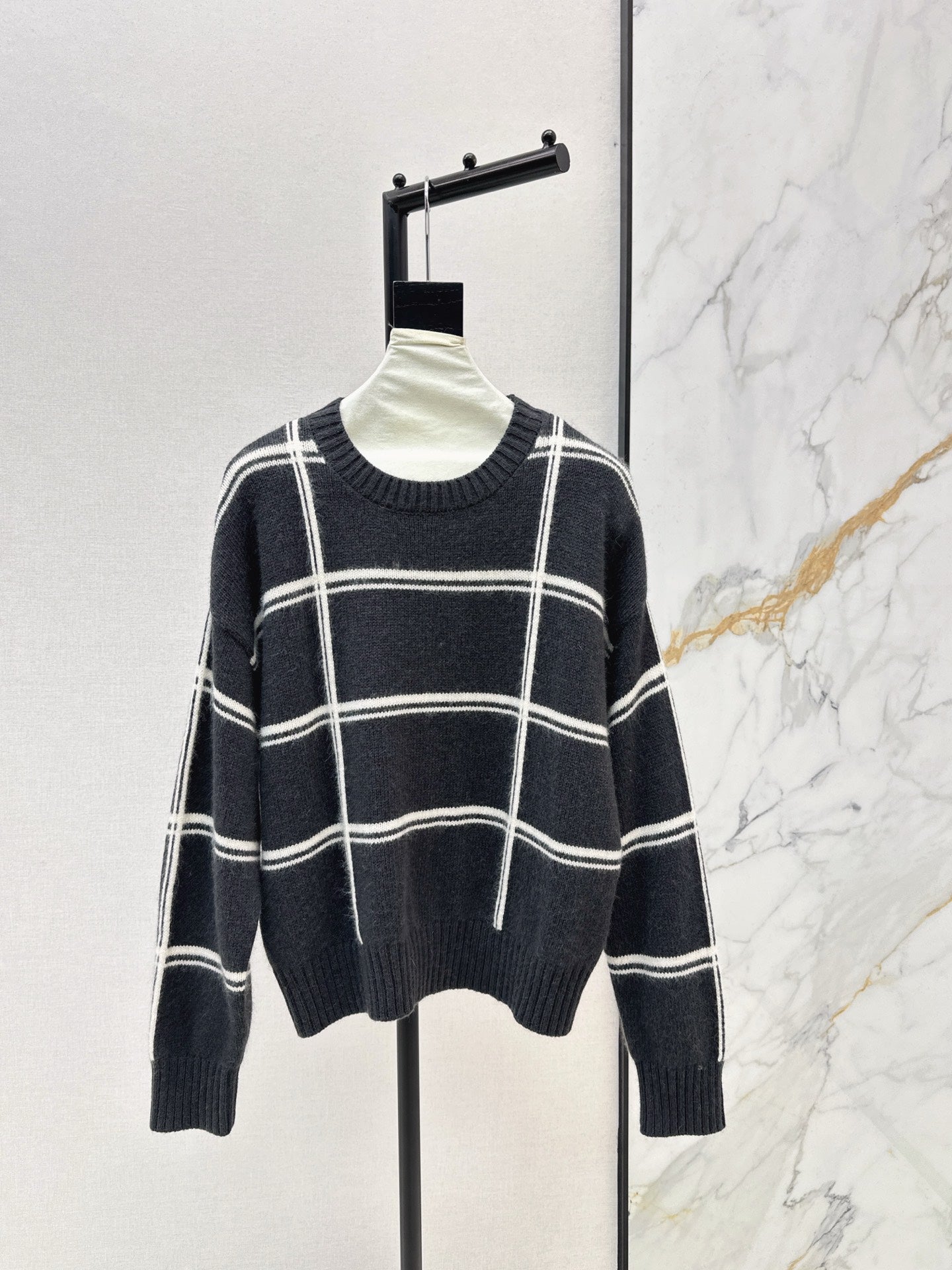 Brun NEW striped sweater + scarf