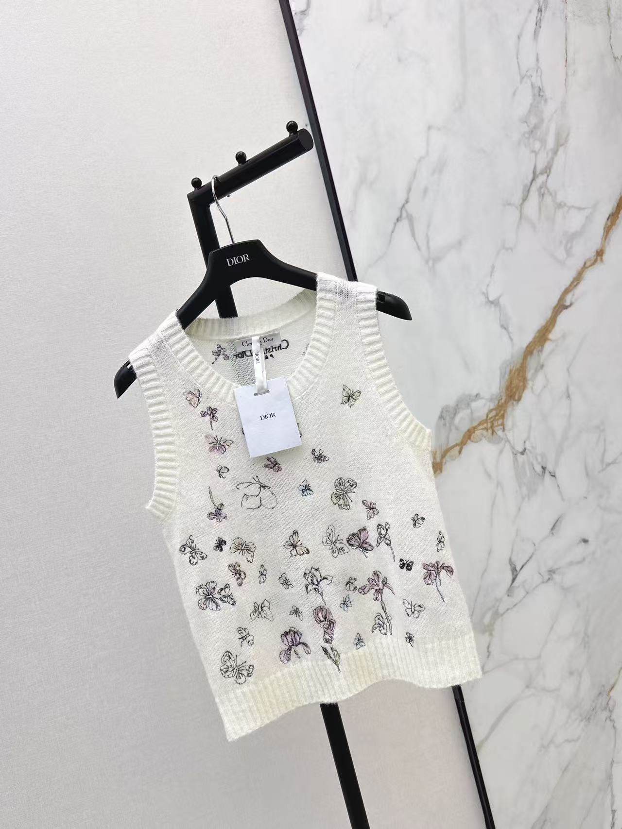 CD NEW embroidered knitted Vest