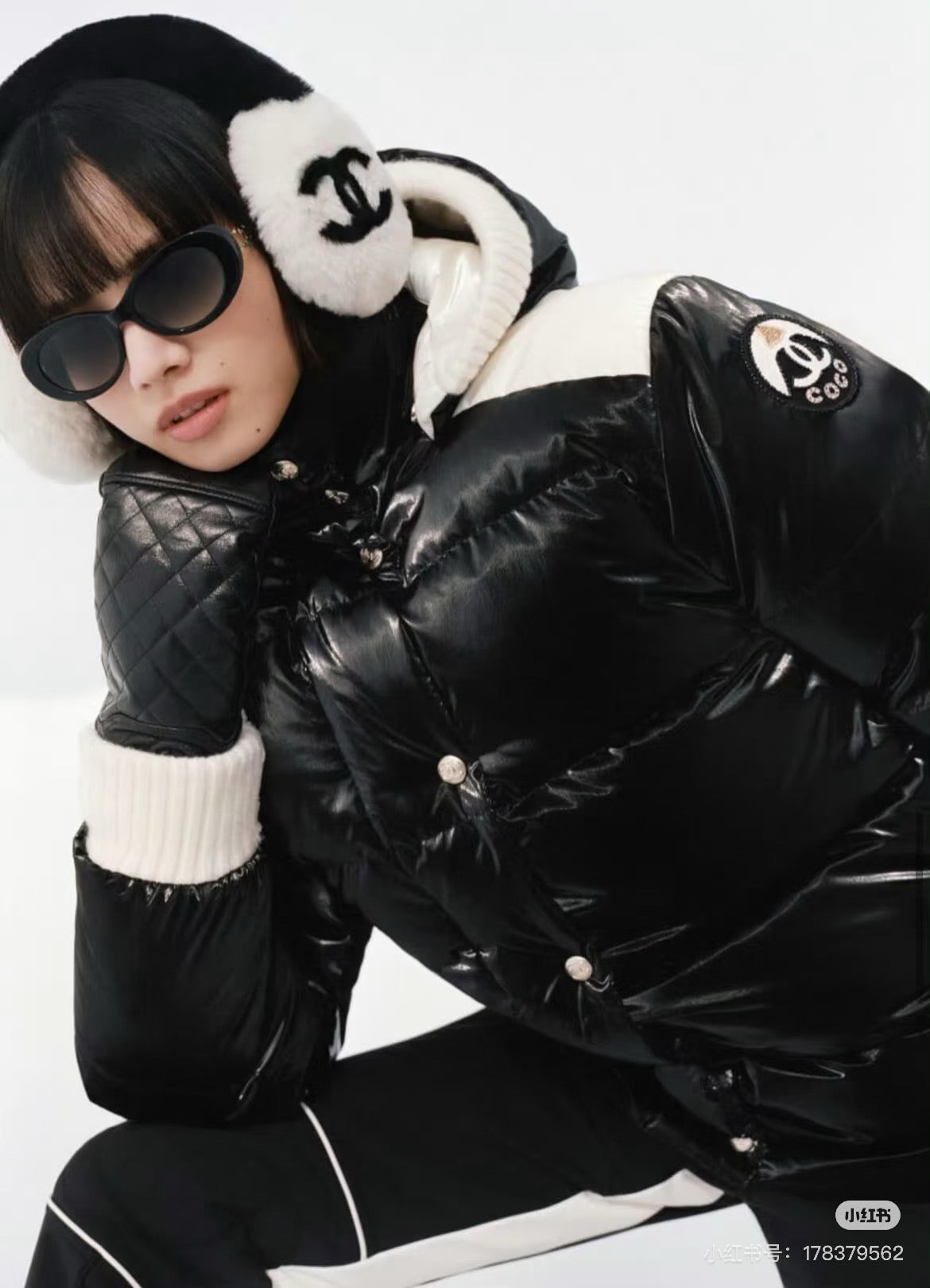 Chan NEW Hooded down jacket